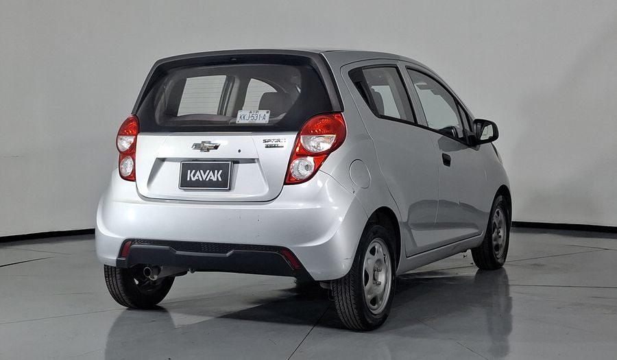 Chevrolet Spark Classic 1.2 LT B MT Hatchback 2017