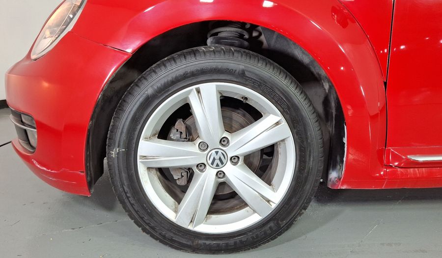 Volkswagen Beetle 2.5 SPORT MT Hatchback 2016