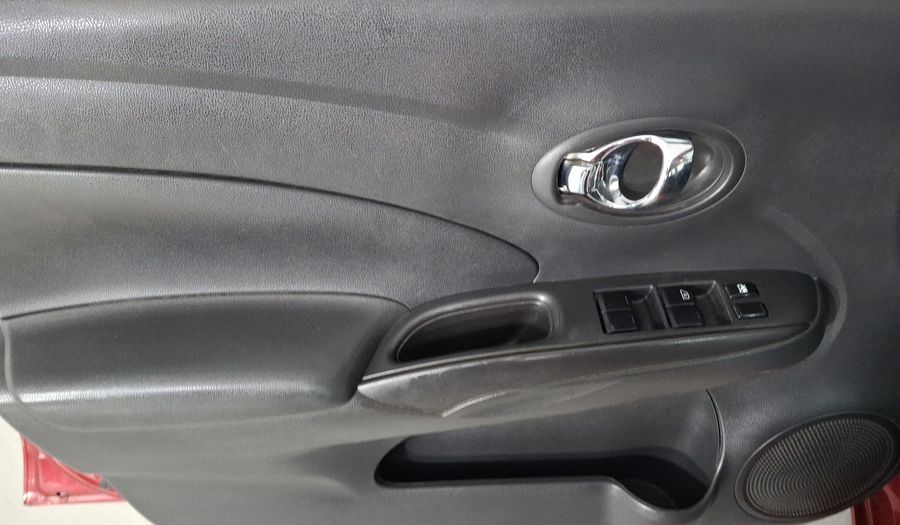 Nissan Versa 1.6 SENSE TM AC Sedan 2015