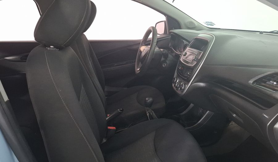 Chevrolet Spark 1.4 LT B MT Hatchback 2016