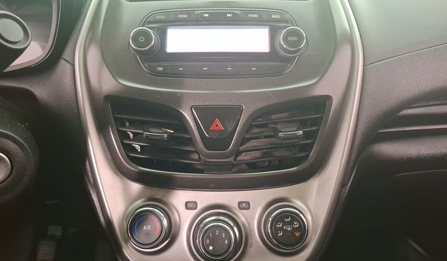 Chevrolet Spark 1.4 LT B MT Hatchback 2016