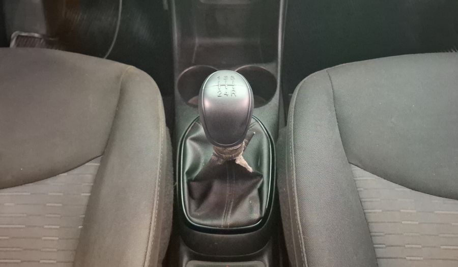 Chevrolet Spark 1.4 LT B MT Hatchback 2016