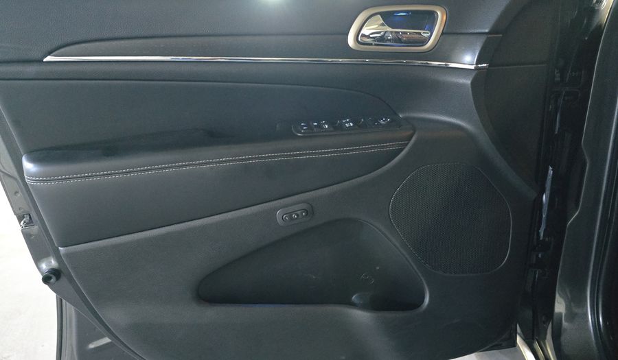 Jeep Grand Cherokee 3.6 LIMITED LUJO V6 4X2 Suv 2017