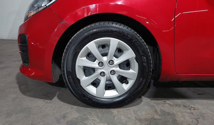 Kia Rio 1.6 LX MT Hatchback 2017