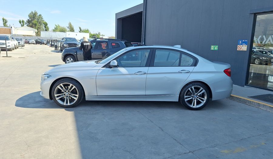 Bmw Serie 3 2.0 320I A SPORT Sedan 2018