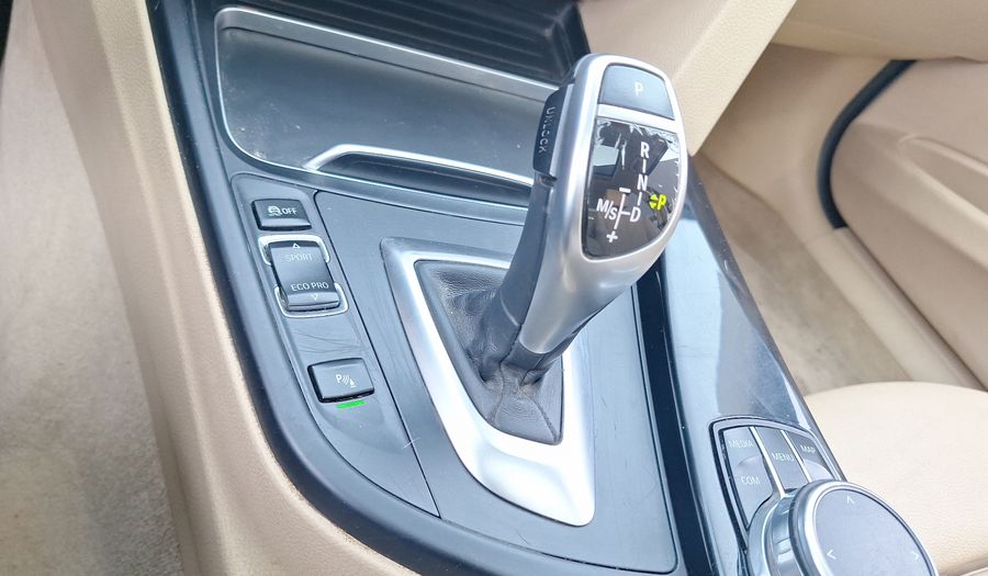 Bmw Serie 3 2.0 320I A SPORT Sedan 2018