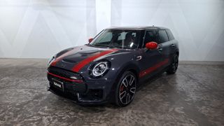Mini • Clubman