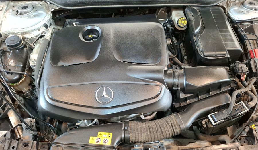 Mercedes Benz Clase Gla 1.6 GLA 200 SPORT DCT Suv 2019