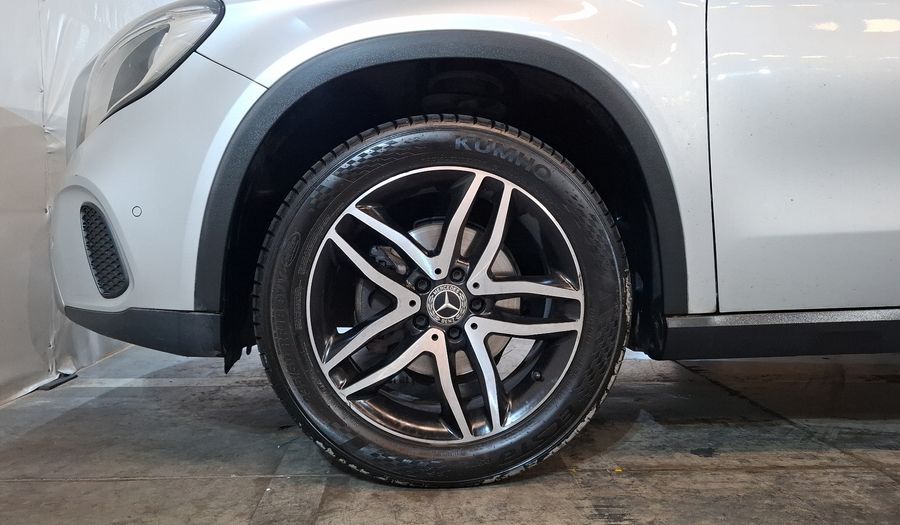 Mercedes Benz Clase Gla 1.6 GLA 200 SPORT DCT Suv 2019