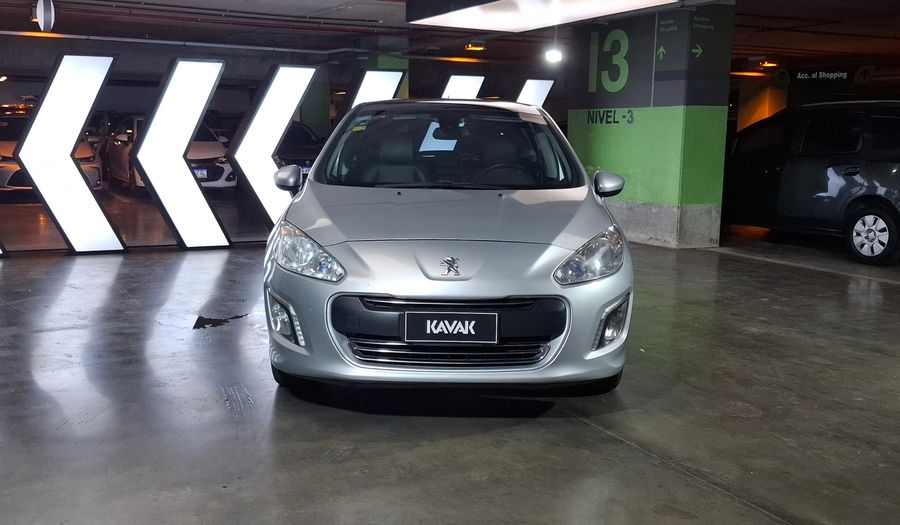 Peugeot 308 1.6 HDI FELINE Hatchback 2014
