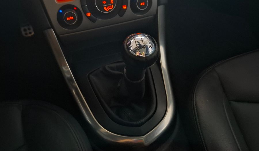 Peugeot 308 1.6 HDI FELINE Hatchback 2014