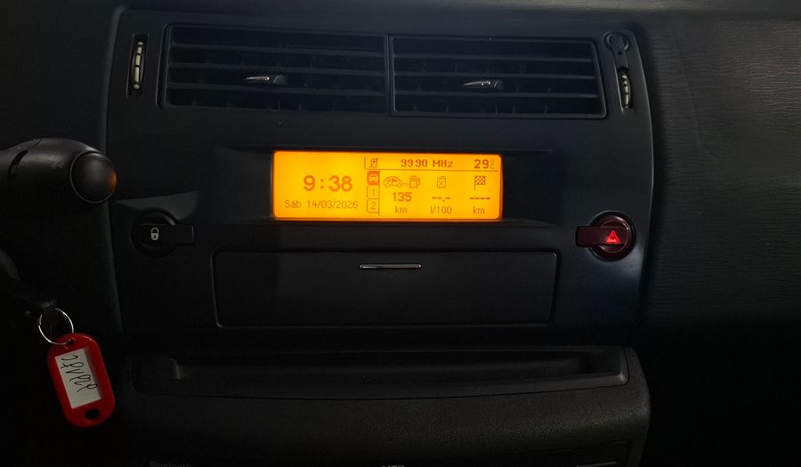 Citroen C4 2.0 HDI SX Sedan 2011