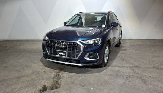 Audi • Q3