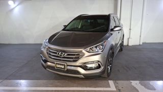 Hyundai • Santa Fe