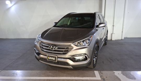 Hyundai • Santa Fe