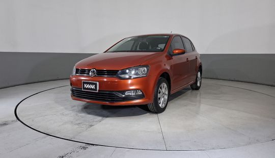 Volkswagen • Polo