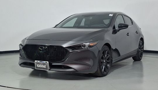 Mazda • Mazda 3