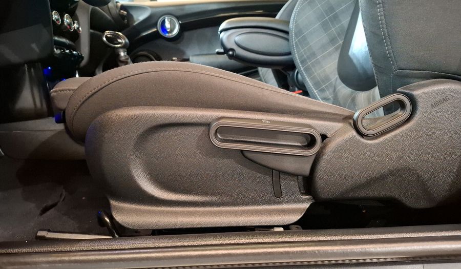 Mini Cooper 1.5 COOPER CHILI AUTO Hatchback 2018