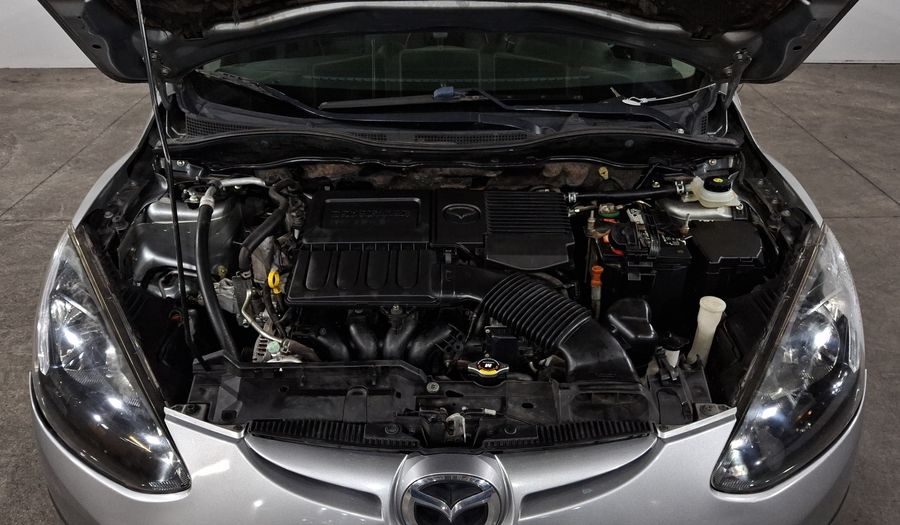 Mazda 2 1.5 TOURING TA Hatchback 2013