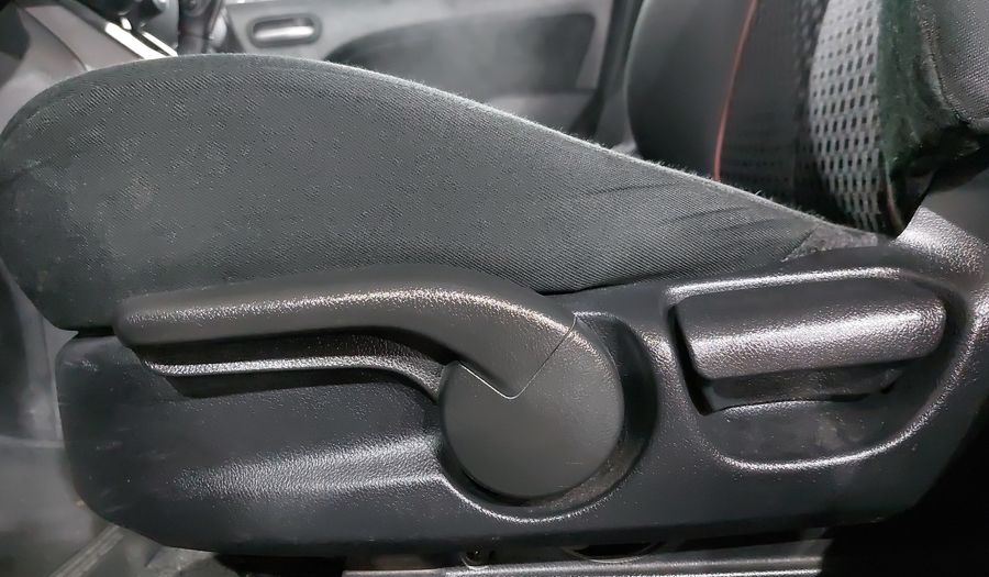 Mazda 2 1.5 TOURING TA Hatchback 2013