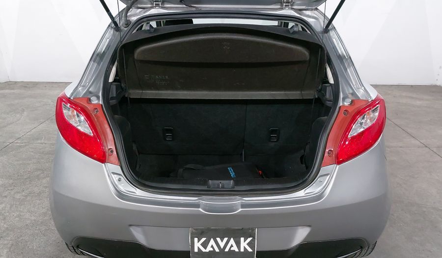 Mazda 2 1.5 TOURING TA Hatchback 2013