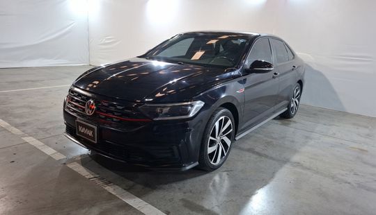 Volkswagen • Jetta