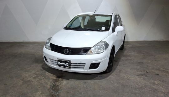 Nissan • Tiida