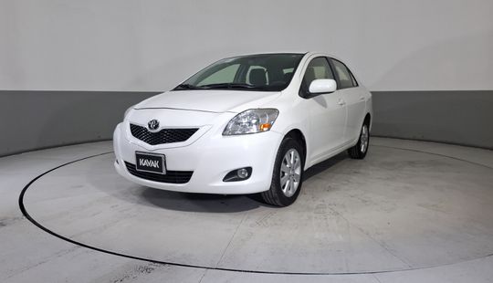 Toyota • Yaris