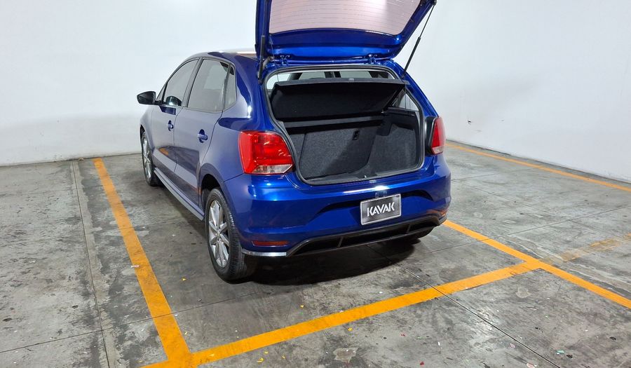 Volkswagen Polo 1.6 COMFORTLINE PLUS Hatchback 2021