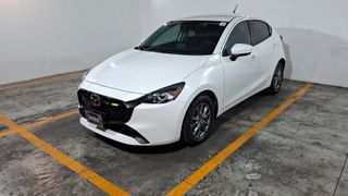 Mazda • Mazda 2