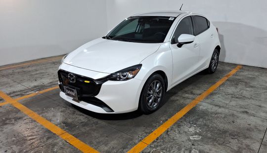 Mazda • Mazda 2