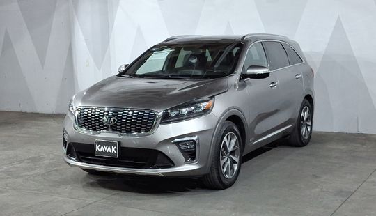 Kia • Sorento