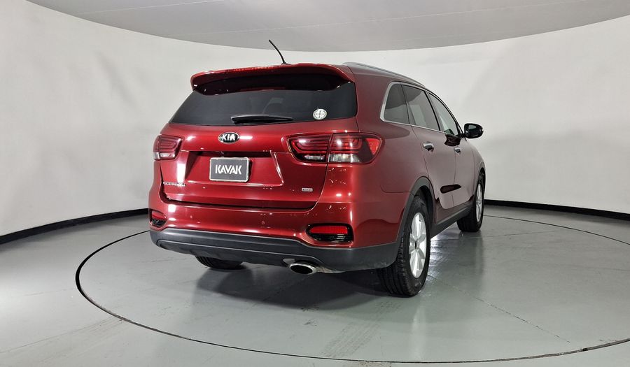 Kia Sorento 2.4 LX AUTO Suv 2020