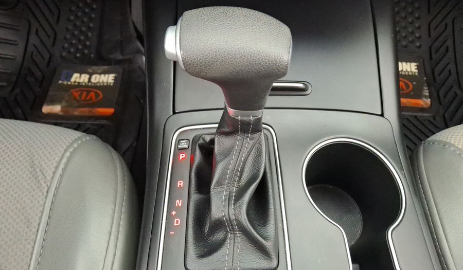 Kia Sorento 2.4 LX AUTO Suv 2020