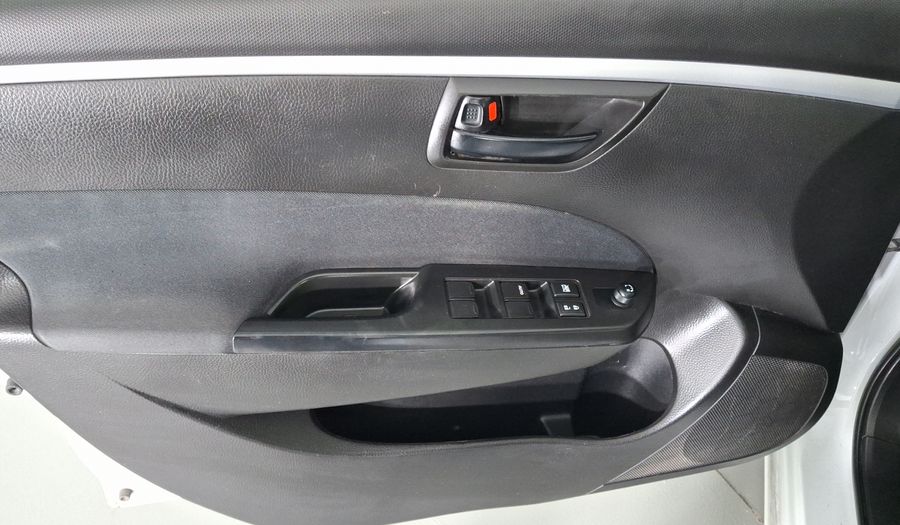 Suzuki Swift 1.4 GA MT Hatchback 2015