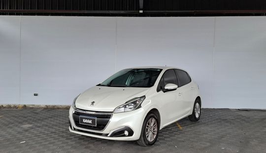 Peugeot • 208