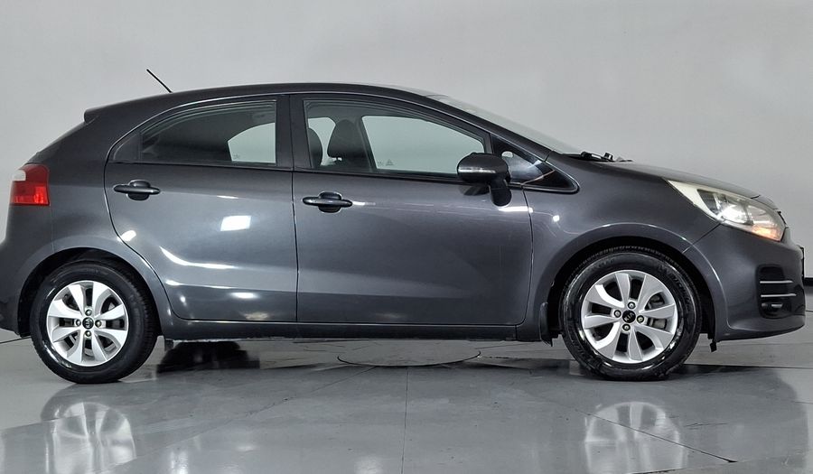 Kia Rio 1.6 EX MT Hatchback 2017