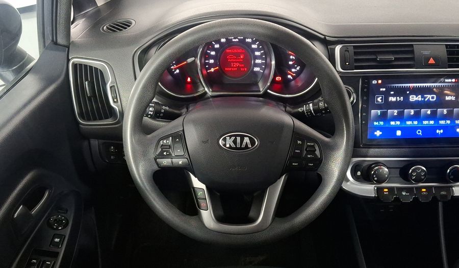 Kia Rio 1.6 EX MT Hatchback 2017