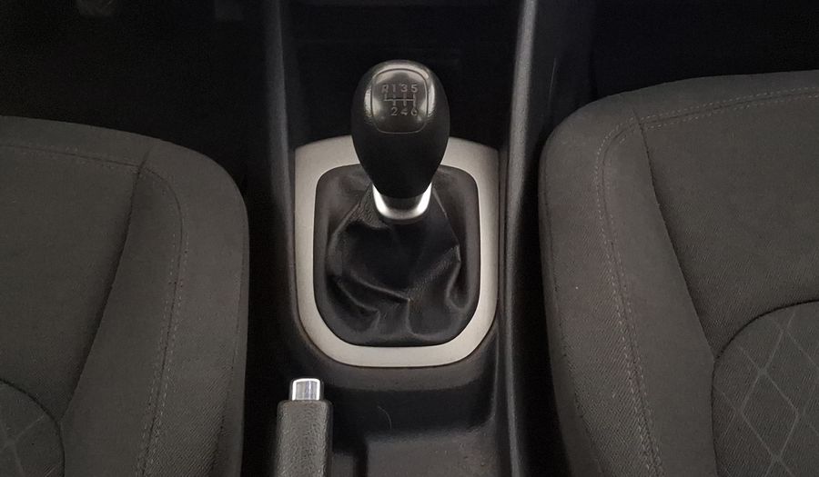 Kia Rio 1.6 EX MT Hatchback 2017