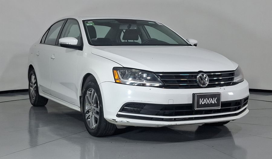 Volkswagen Jetta 2.5 TRENDLINE TIP. Sedan 2017
