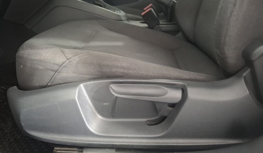 Volkswagen Jetta 2.5 TRENDLINE TIP. Sedan 2017