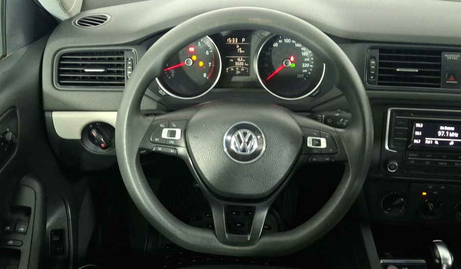 Volkswagen Jetta 2.5 TRENDLINE TIP. Sedan 2017