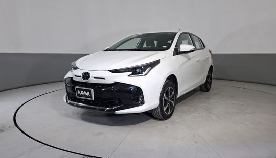 Toyota • Yaris