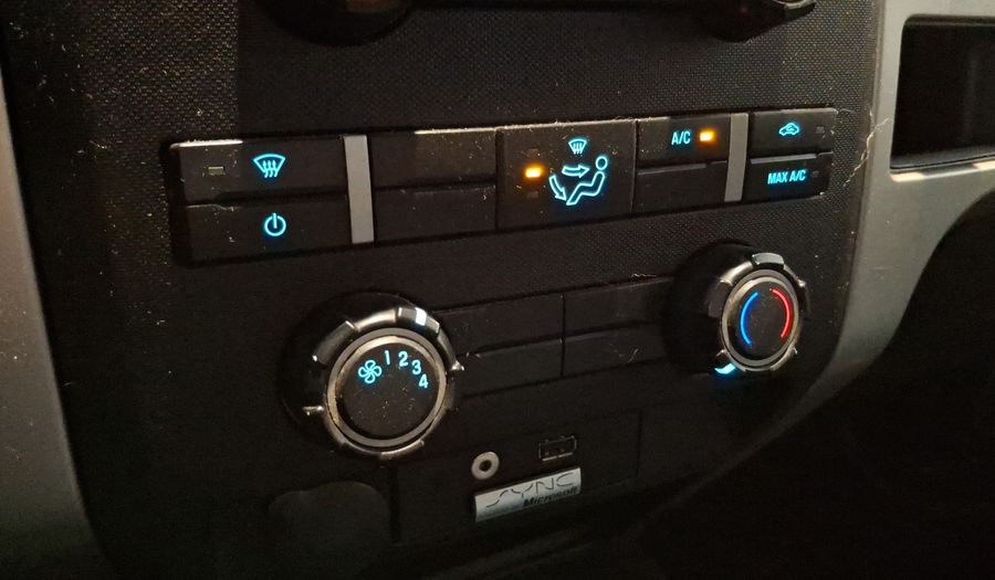 Ford F-150 3.7 XLT AUTO DOUBLE CAB Pickup 2014