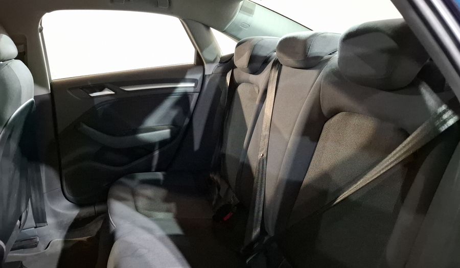 Audi A3 1.4 35 TFSI DYNAMIC DCT Sedan 2020