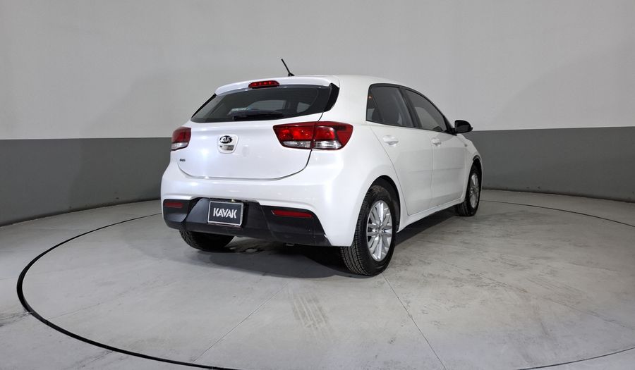 Kia Rio 1.6 LX Hatchback 2021