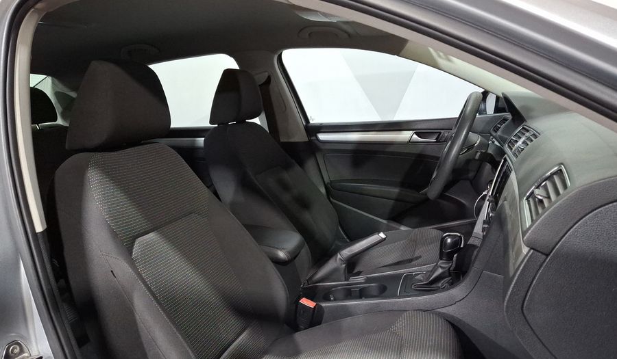 Volkswagen Passat 2.5 COMFORTLINE Sedan 2016