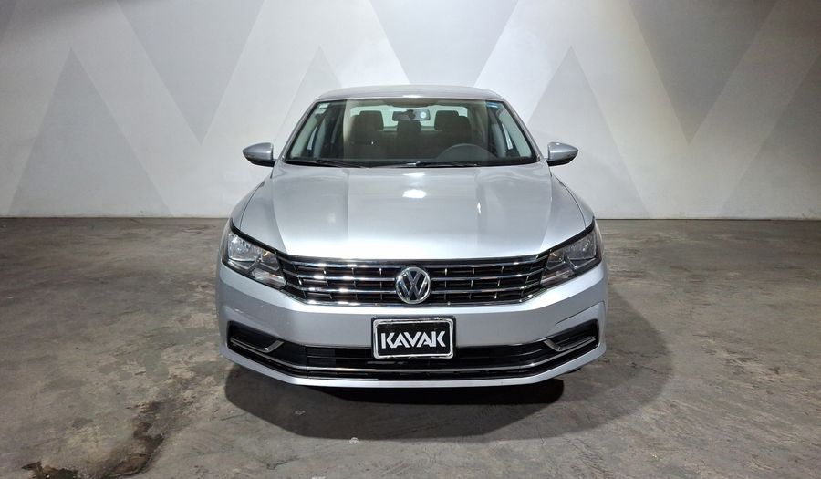 Volkswagen Passat 2.5 COMFORTLINE Sedan 2016