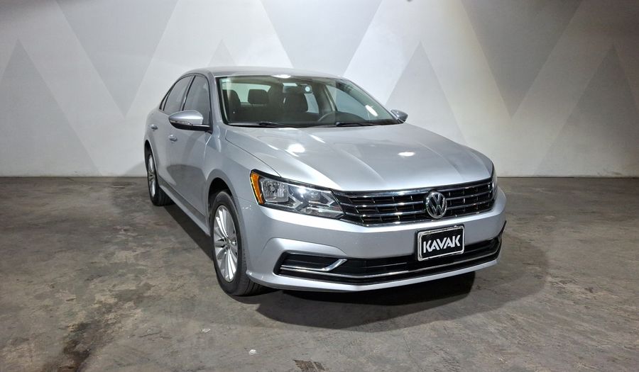 Volkswagen Passat 2.5 COMFORTLINE Sedan 2016