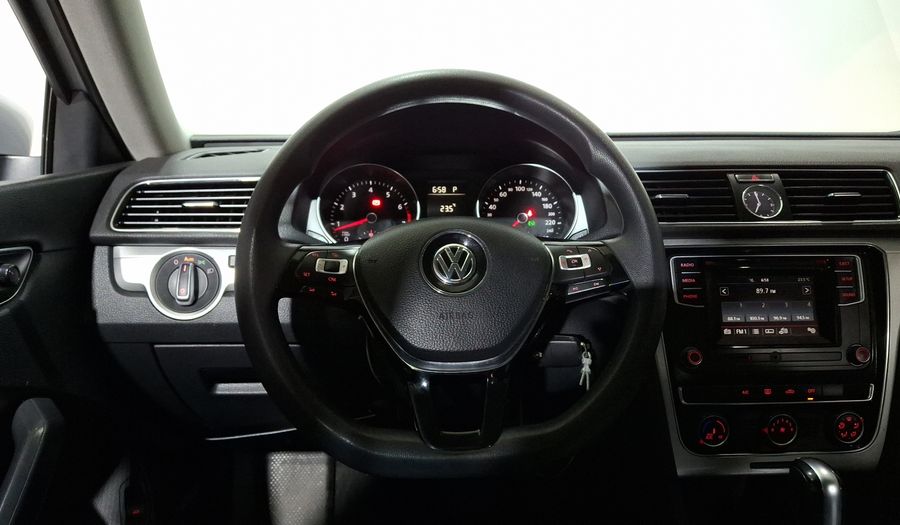Volkswagen Passat 2.5 COMFORTLINE Sedan 2016
